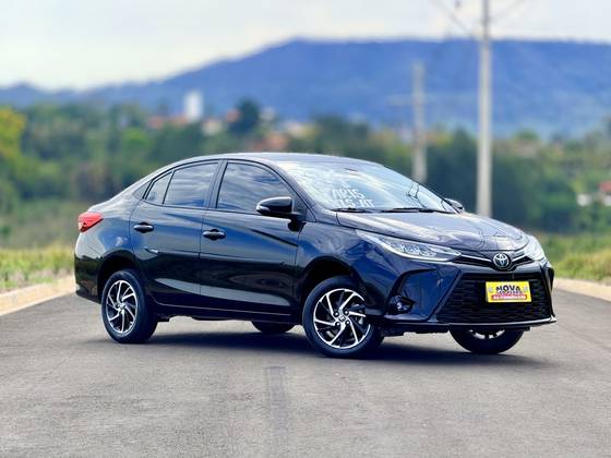 TOYOTA YARIS 1.5 16V FLEX SEDAN XLS MULTIDRIVE TOYOTA YARIS 1.5 16V FLEX SEDAN XLS MULTIDRIVE